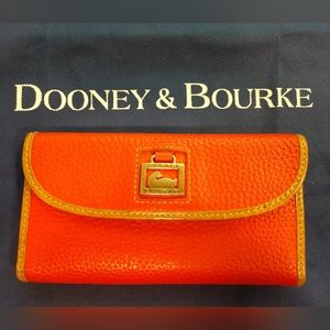 Dooney & Bourke Leather Clutch Wallet